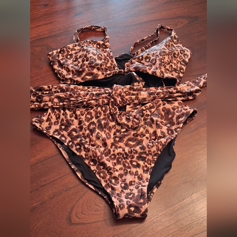 NWT Aerie Leopard Print Tie Front Full Coverage One Piece Swimsuit UPF 50